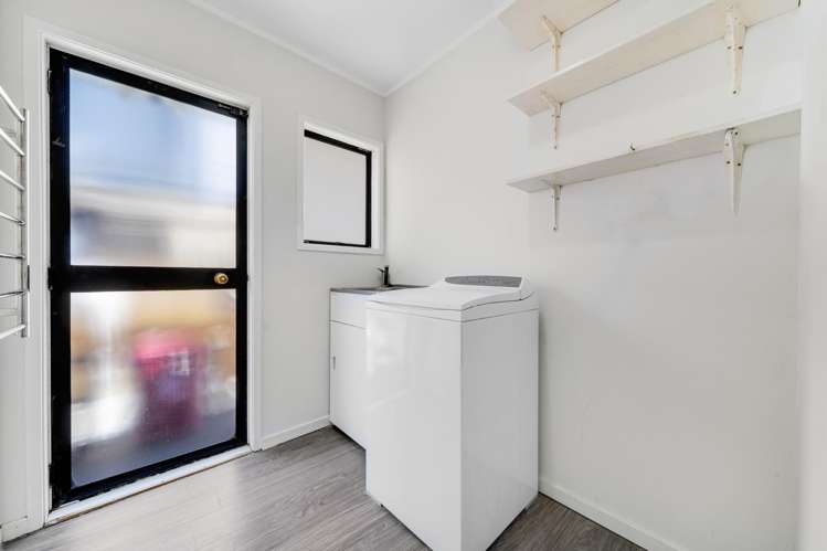 36 Eugenia Rise Totara Heights_17