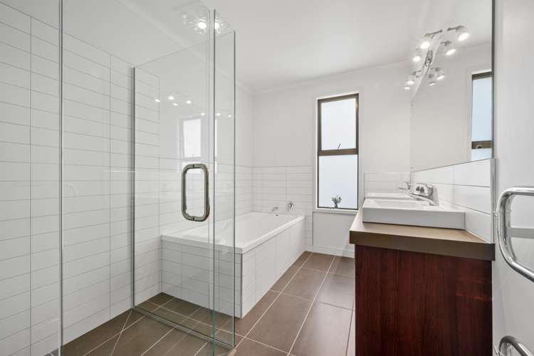 35 Larch Crescent Alexandra_25