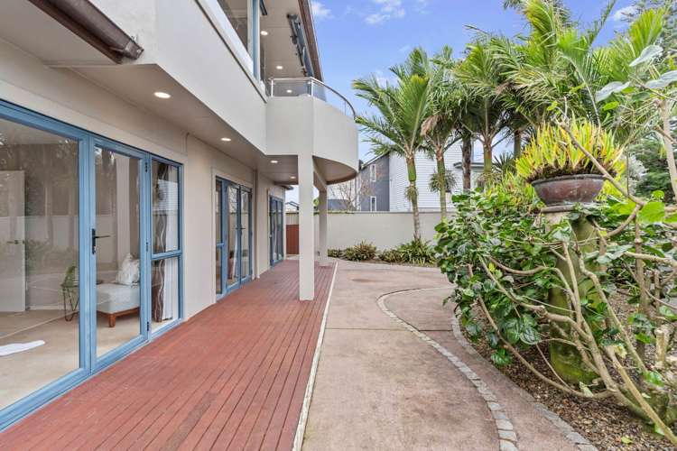 2/4 Rogers Avenue Eastern Beach_27