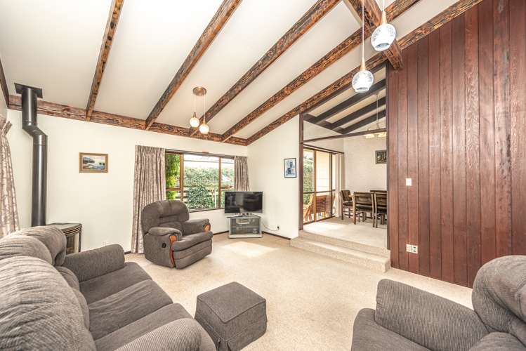 17 Akepiro Place Tawhero_4