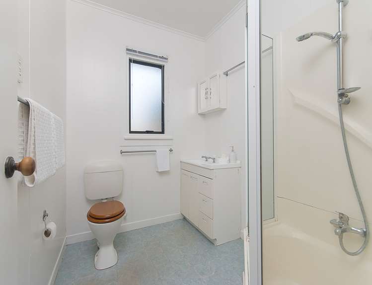 2 Richardson Avenue Pukekohe_7