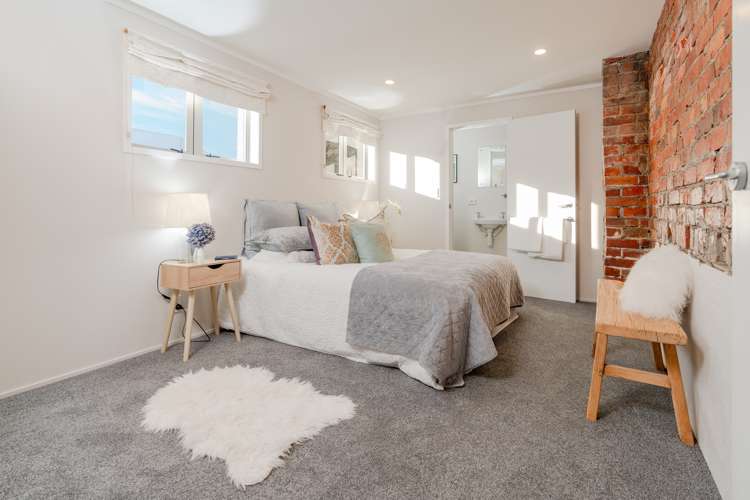 9 Royal Street Berhampore_18