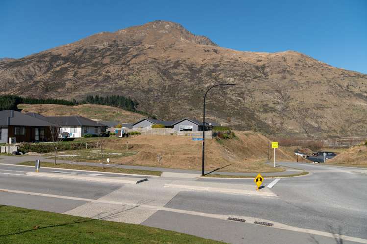 2 Jones Avenue Lower Shotover_11