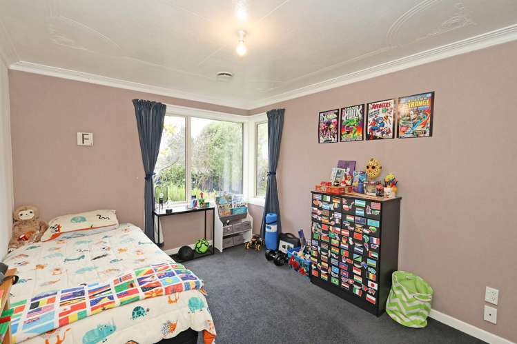 51 Philip Street Gladstone_11