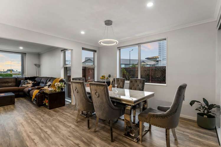 24 Soaring Bird Drive Takanini_6