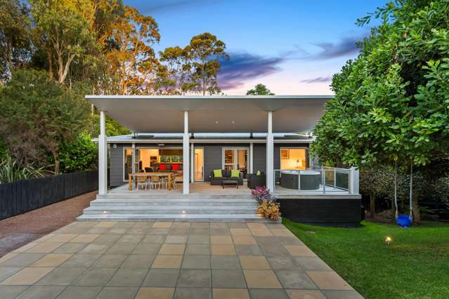 Freehold entry-level in Narrow Neck