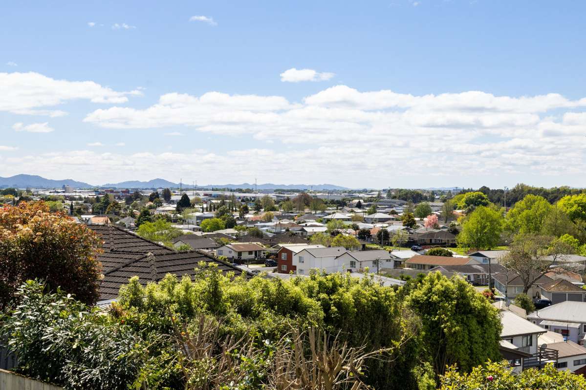 2/28A Waimarie Street_2
