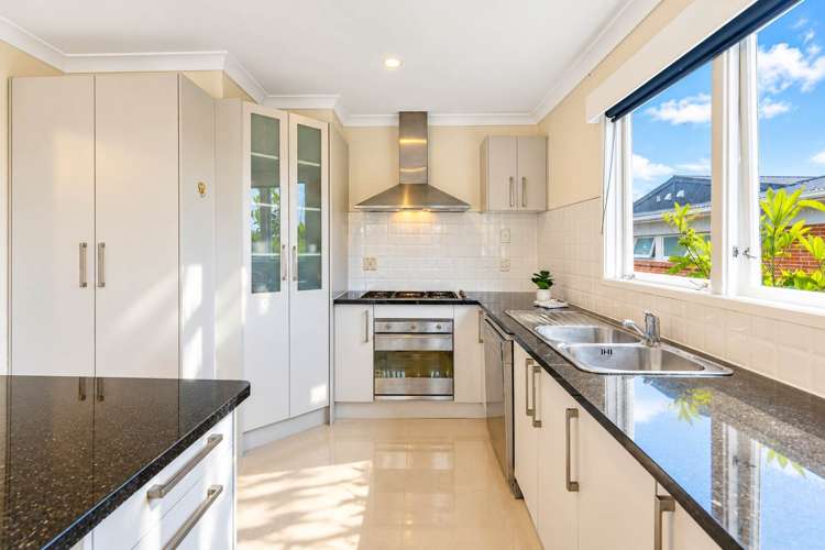 14 Tropicana Drive_4