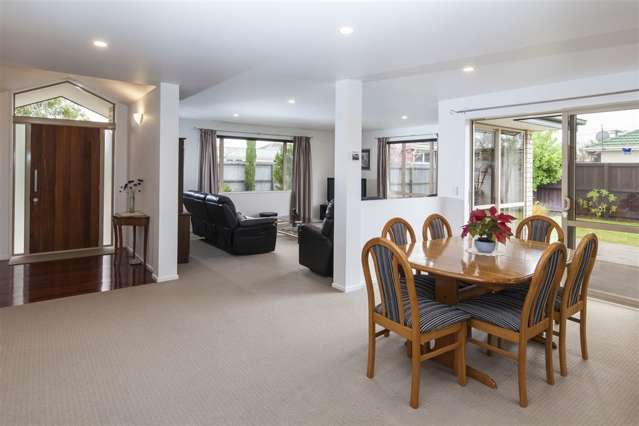 72a Dunedin Street Redwood_3