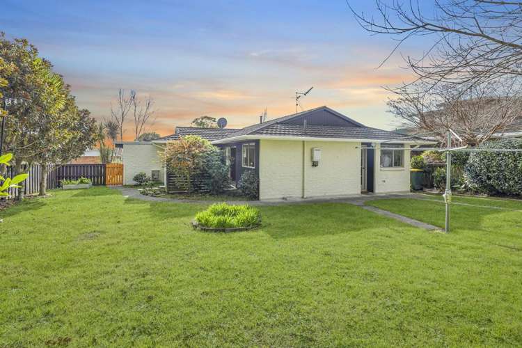19 Wesley Avenue Frankleigh Park_18