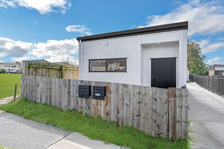63 Flanshaw Road Te Atatu South_14