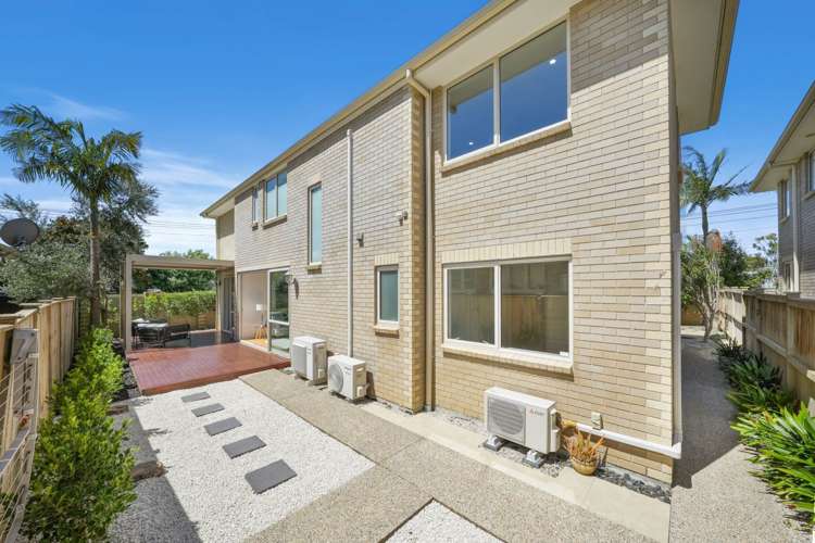 87 The Drive Epsom_26