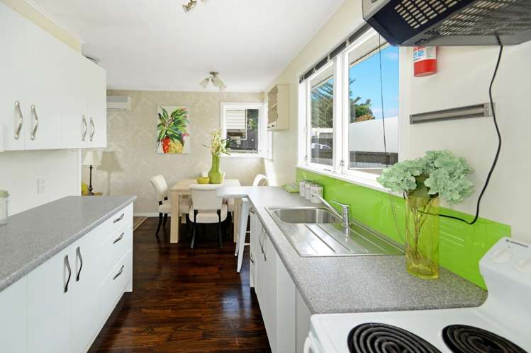 63 Lauderdale Road Birkdale_6