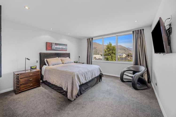 5 Pearce Place Wanaka_11