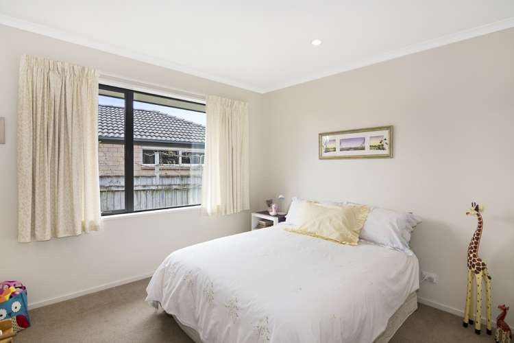 38 Hollybush Drive Brightwater_15