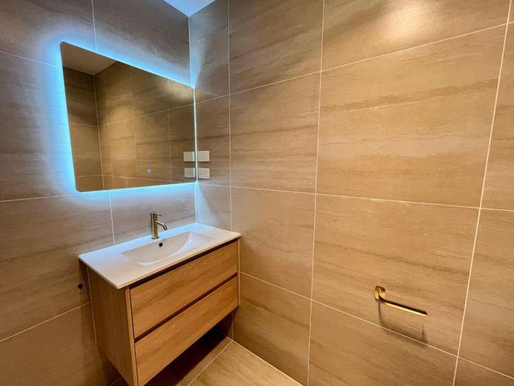 6/30 Crowther Street 1644_11