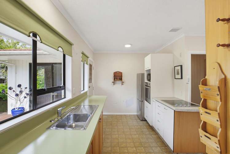 16 Handyside Street Tawa_11