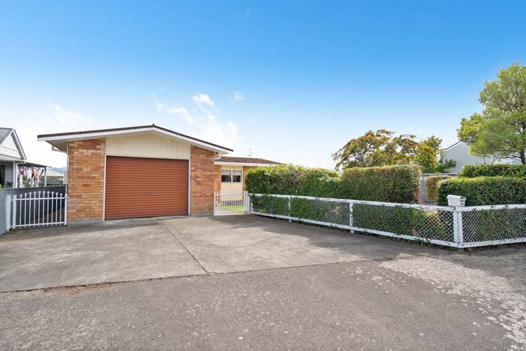 20 High Street Masterton_13