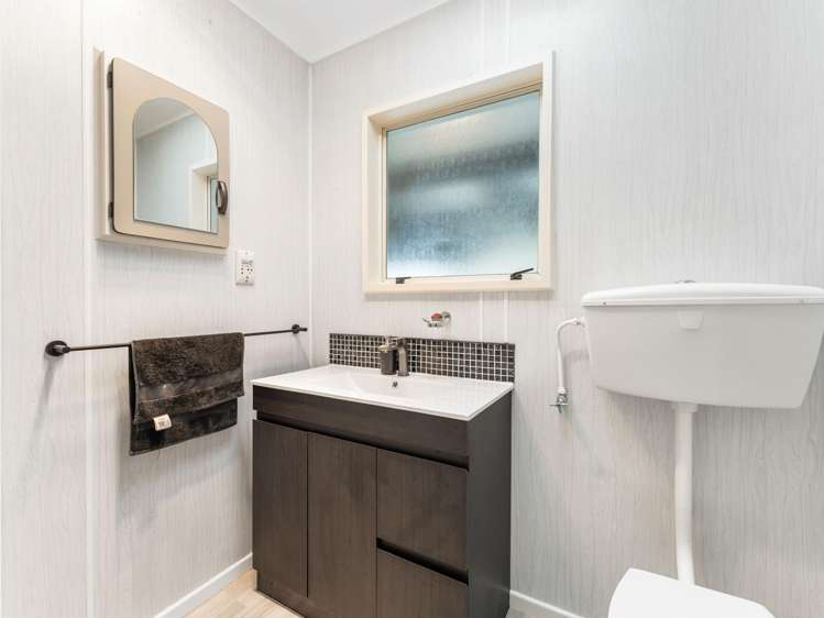 1/30 Takanini Road Takanini_8