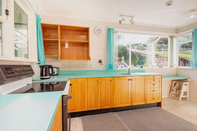 19 Walker Avenue Paremata_18