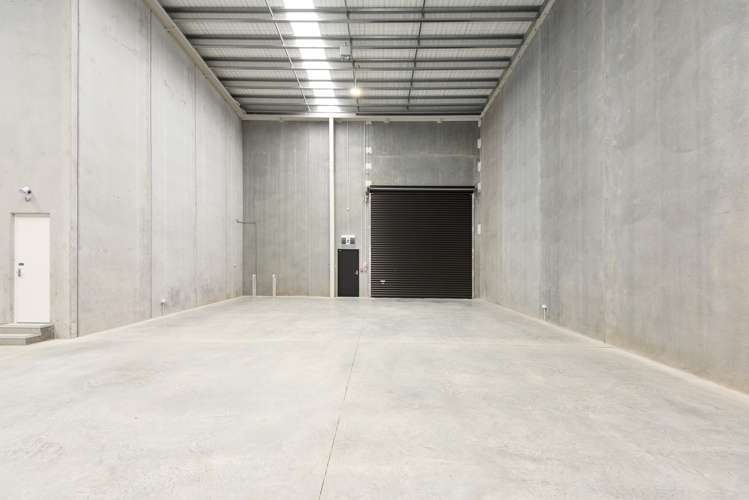 2/5 Northside Drive Westgate_1