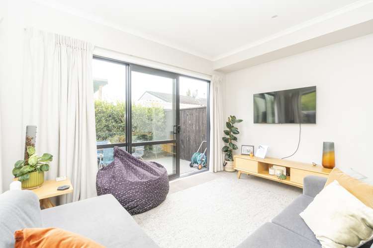 8/13 Beale Street Hamilton East_10