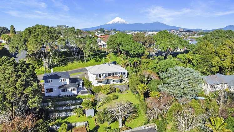 4 Glen Almond Street New Plymouth_26