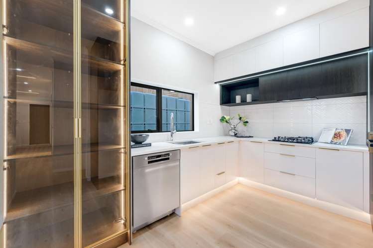 Lots 1-4/23 Bradbury Road Botany Downs_10