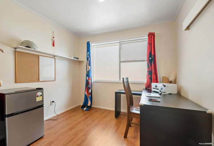 3 McHardy Place 10878_10