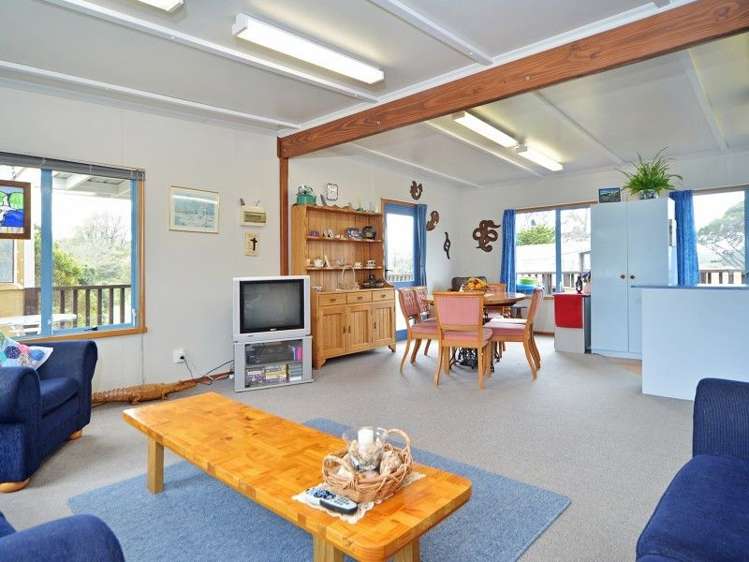 3 Pinedale Crescent Riversdale Beach_4