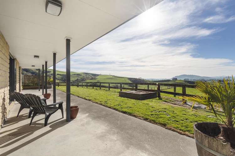 196 Happy Valley Road Wharepuhunga_15