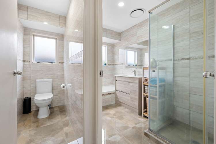 6 Gerona Crescent Hillpark_13