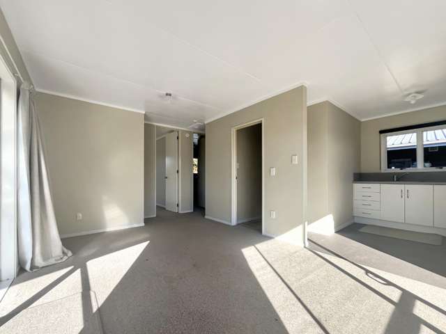 121b Lake Road 1088_4