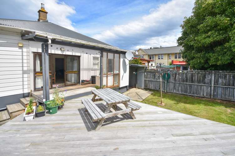 123 North Road North East Valley_15