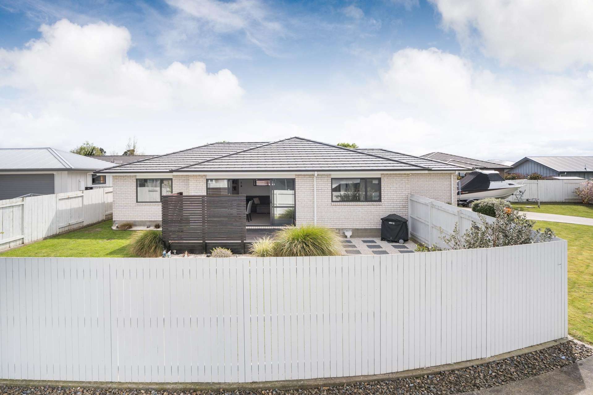 6 Wescombe Grove Feilding_0