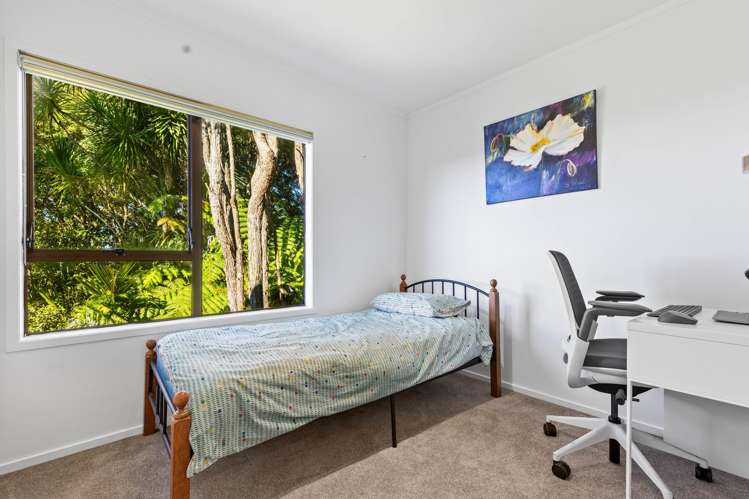 811 East Coast Road Northcross_17