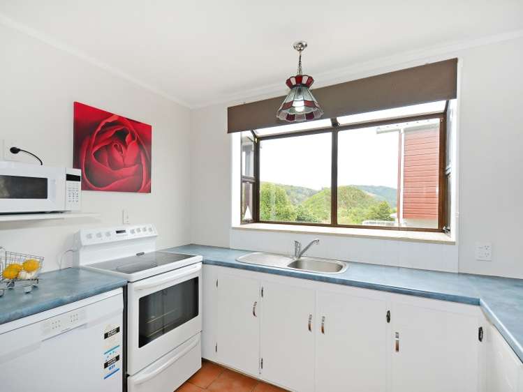 13 King Charles Drive Kingsley Heights_9