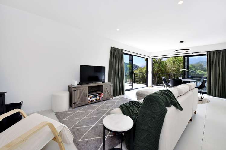 3203 Archers Road Tennyson Inlet_10