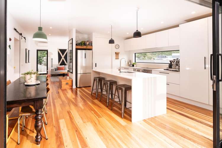 13 Elphinstone Avenue Strathmore Park_12