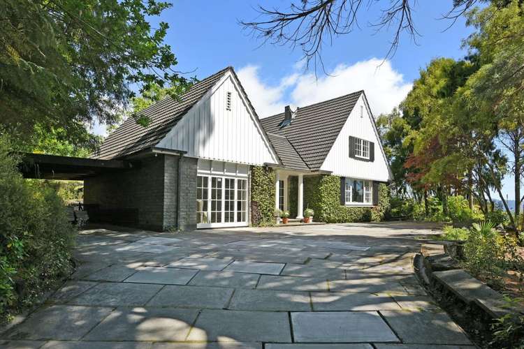 1266 Fergusson Drive Brown Owl_28