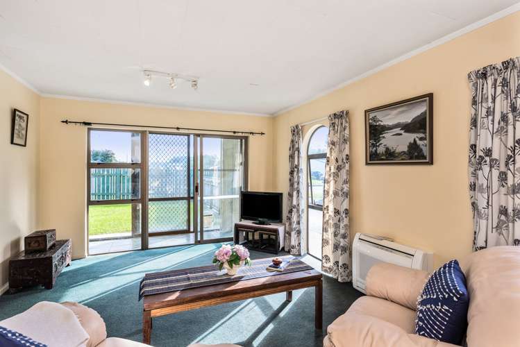 1/118 Hillcrest Road Raumati Beach_6