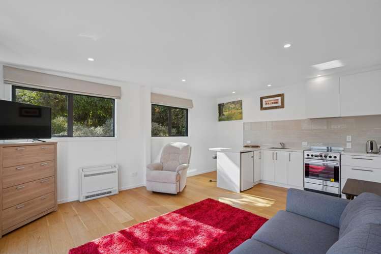 560 Peninsula Road Kelvin Heights_19