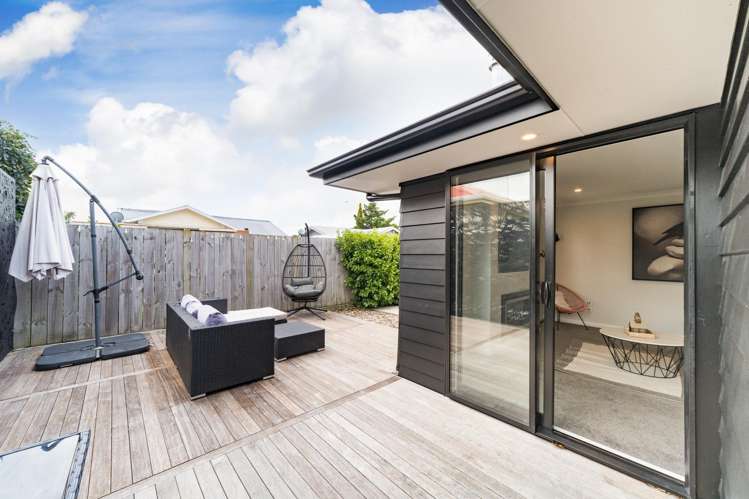 6 Ngaio Street West End_8