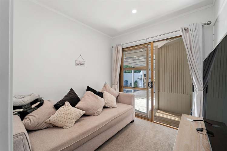 9b Centreway Road Orewa_16