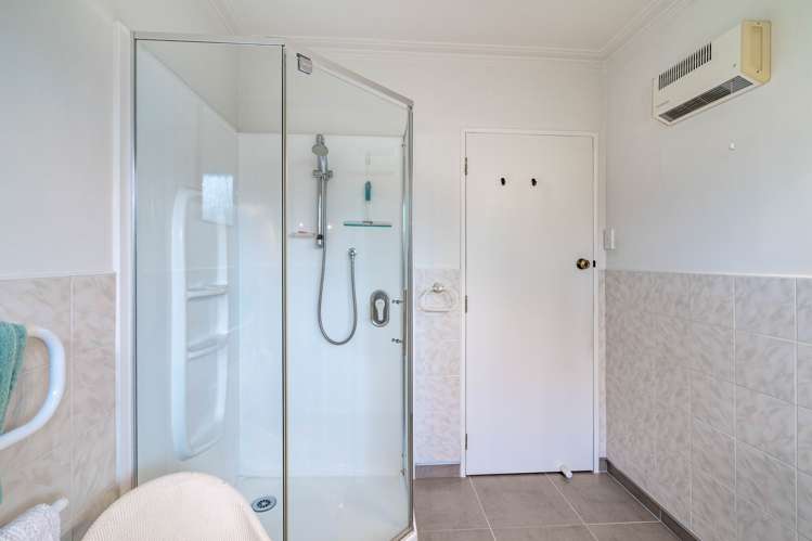 259 Queens Drive Windsor_19