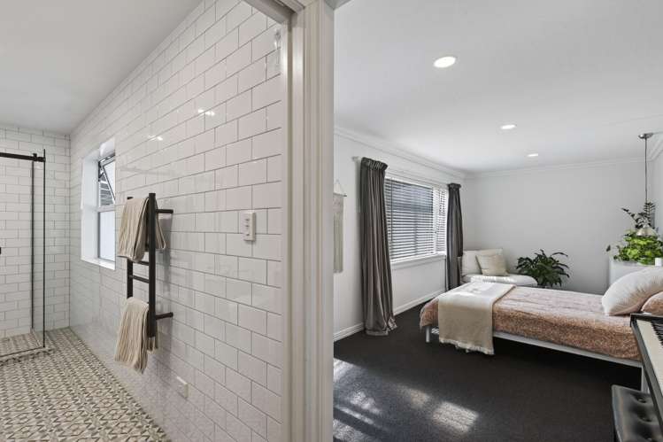 22A David Street Westown_17