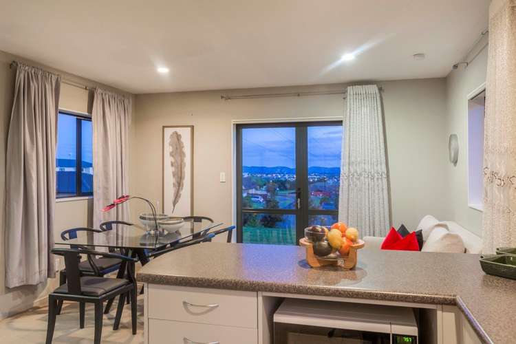 18 Whitbourne Heights Manurewa_11