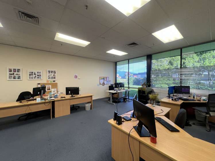 Whole Building/33 Lambie Drive Manukau_7