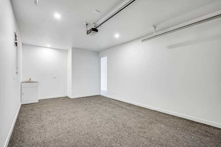 3/91 Shakespeare Street 11373_21