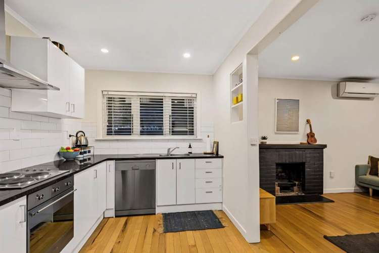 12 Arahoe Road New Lynn_3